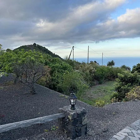 Preciosa Casa Canaria Vista Mar Y Montana El Encanto De Lita Сasa de vacaciones Mazo